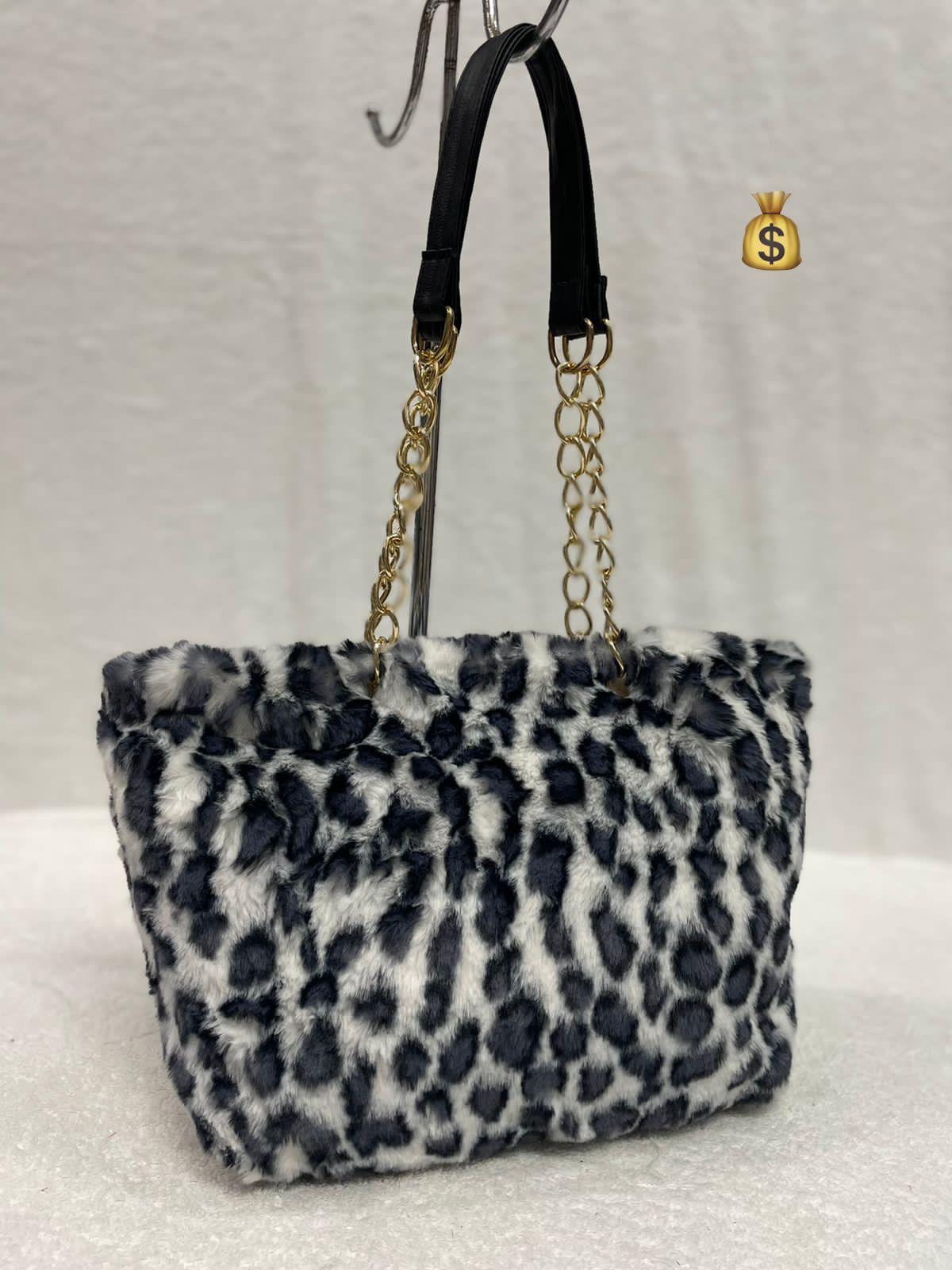 CLARA, ELEGANT FUR SHOULDER BAG FOR WOMEN -PANI001FB
