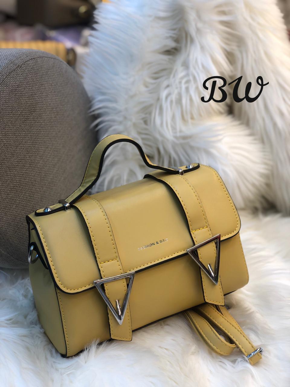 ELEGANT  HANDBAG AND SLING WID LONG BELT AND CLASSY LOOK WID INNER COMPARTMENT AND ZIP LOCK-SHARA001HB